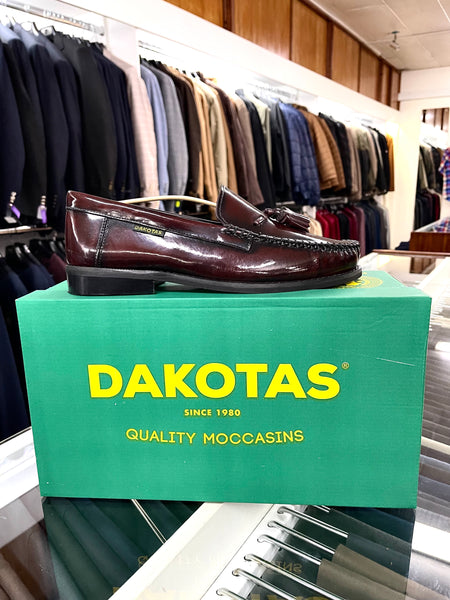 Mens Dakotas: Tommy Hi-Shine Moccasin shoe in Burgundy